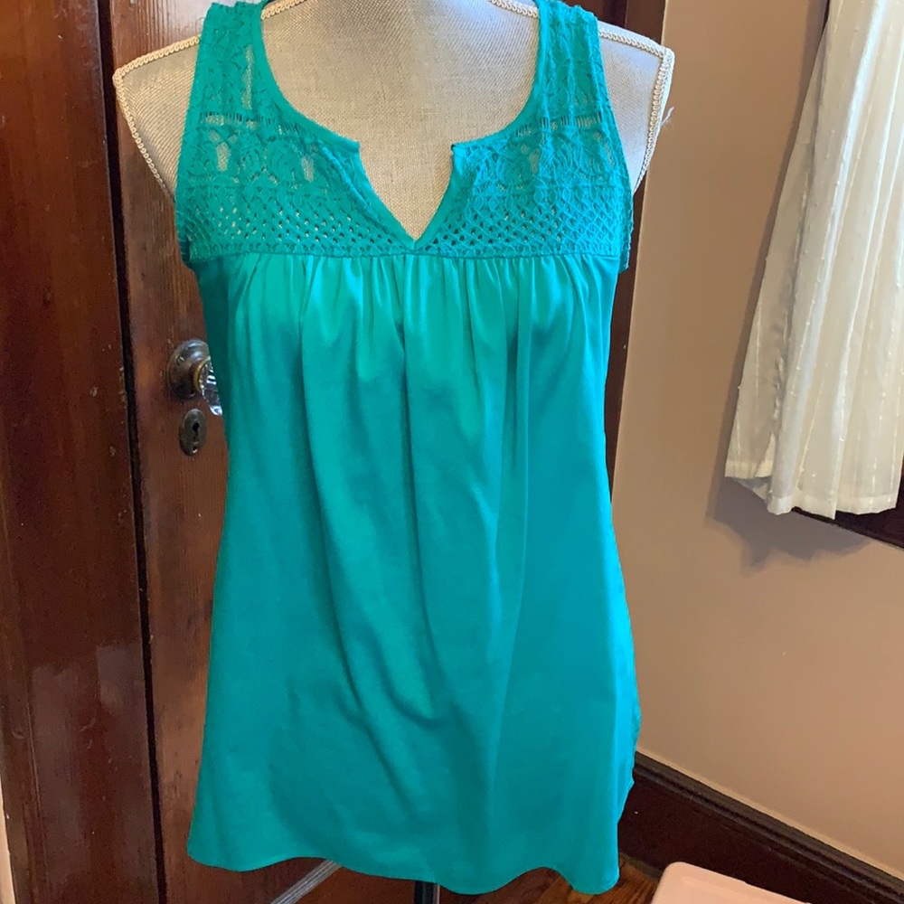 NY&Co sleeveless blouse